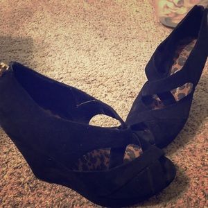 Black Jessica Simpson suede wedges